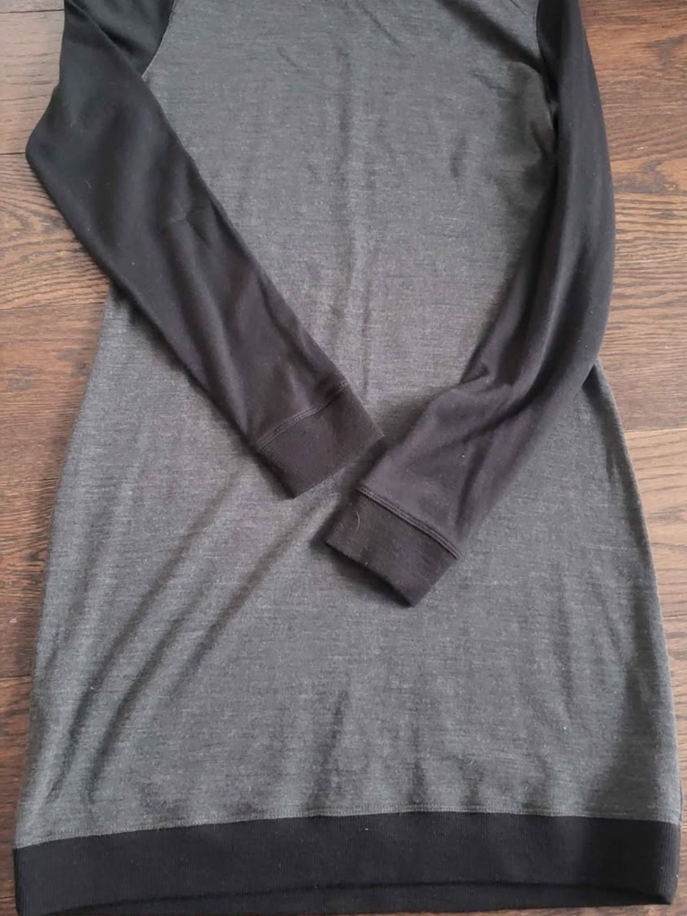 Icebreaker Two-Tone Crewneck Sweater Dress in Gray and Black MERINO SIZE M